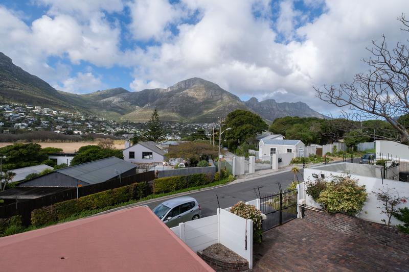 5 Bedroom Property for Sale in Beach Estate Western Cape